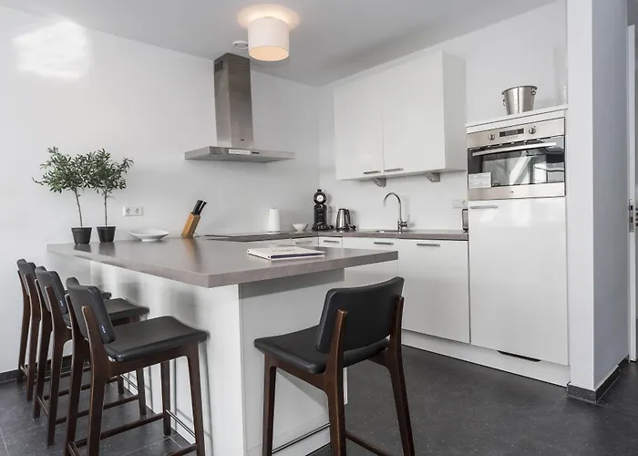 Poort Boutique Daire Bloemendaal