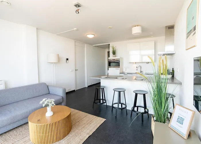 Poort Boutique * בלומינדייל